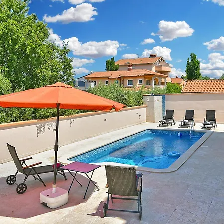 Apartamento Smiljan 1466