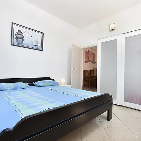 Apartamento Smiljan 1466