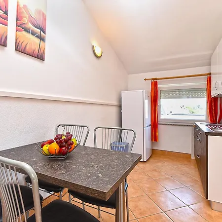 Apartament Smiljan 1466