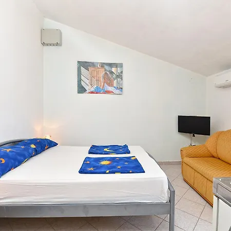Smiljan 1466 Apartament